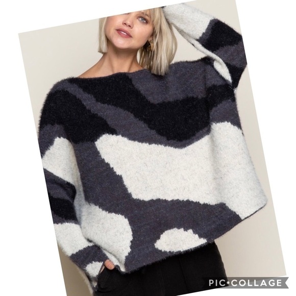 Blu Trends Sweaters - SALE!! Gray, Black & White Abstract Winter Sweater